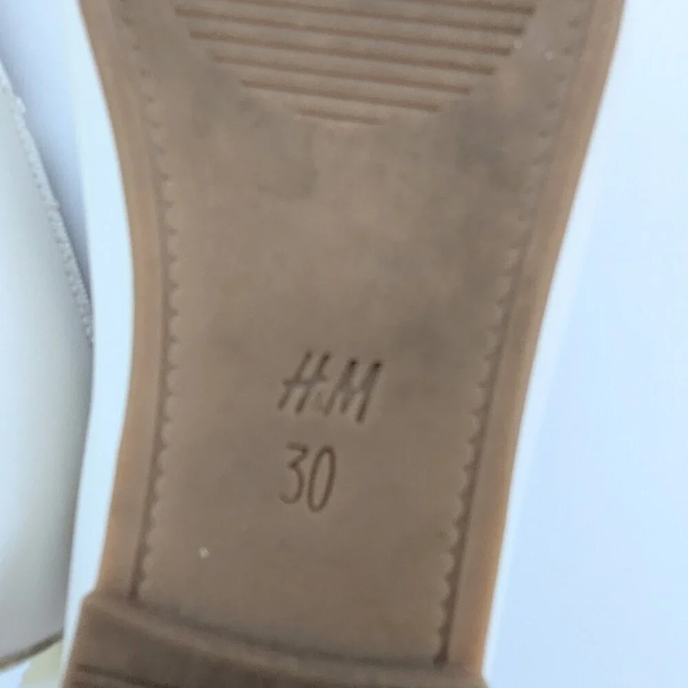 H&M Kids (Size 12-12.5) Off-White/Ivory Mary-Jane/Ballet Flats/Shoes